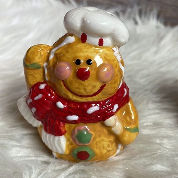 Mr & Mrs Gingerbread Salt and Pepper Shakers, 3 1/2” High - Picture 4 of 5